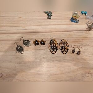 Elegant Brown and Gold Earrings Set